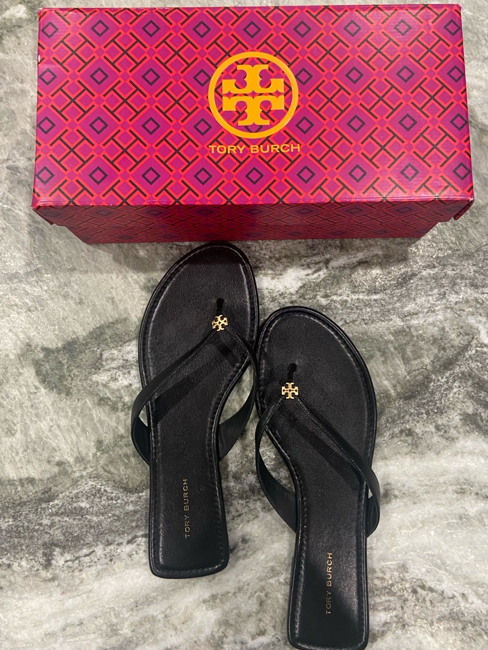 Tory Burch Classic Flip Flops Goat Leather Perfect Black